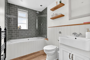 Photo 25- click for photo gallery